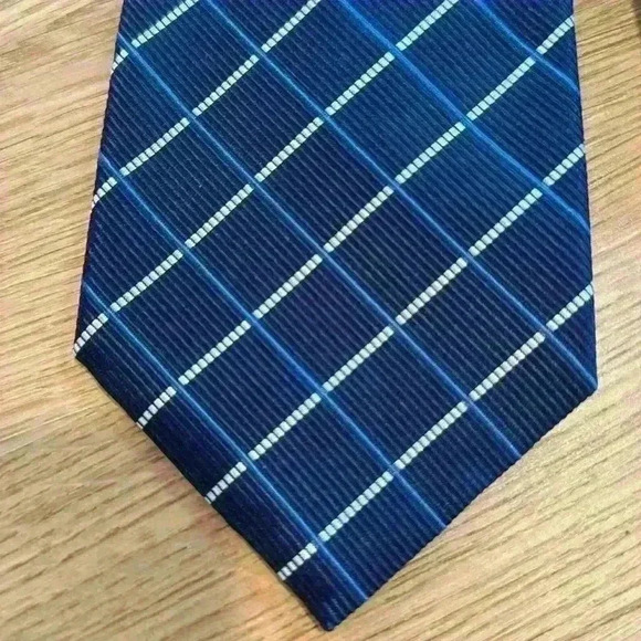 Lauren Ralph Lauren Men’s Neck Tie Dark Blue White Light Blue Stripes - Picture 4 of 5